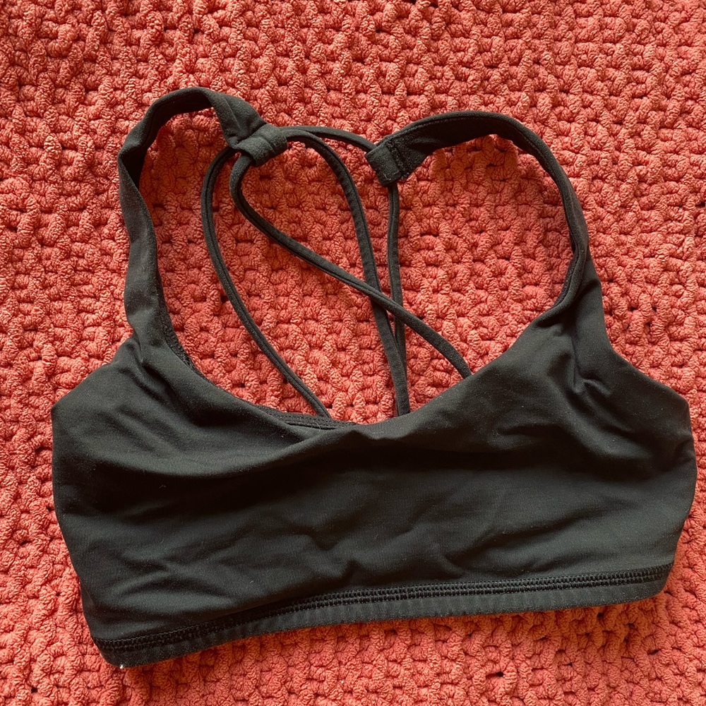 Lululemon black sports bra size 0.